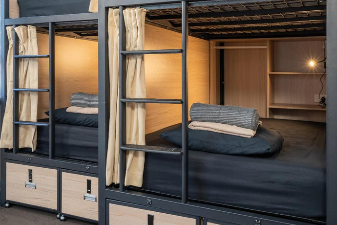 😴 Capsule Comfort: Unique Accommodation at Tequila Sunrise Hostel in Sydney